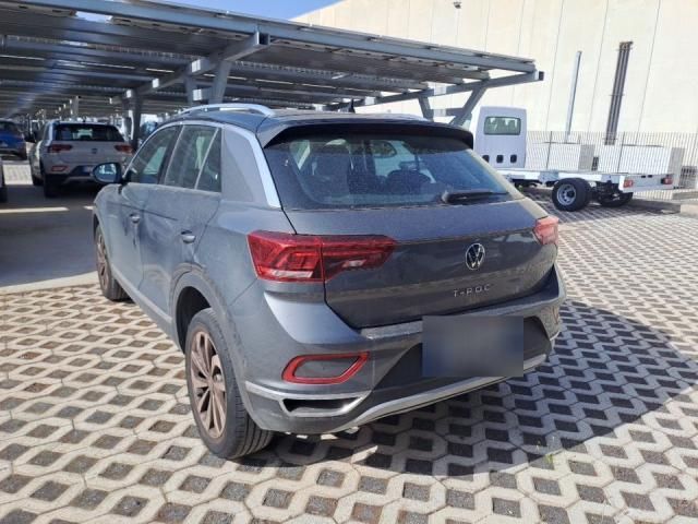 Volkswagen T-Roc 2023 г. Серый, пробег 24994 км