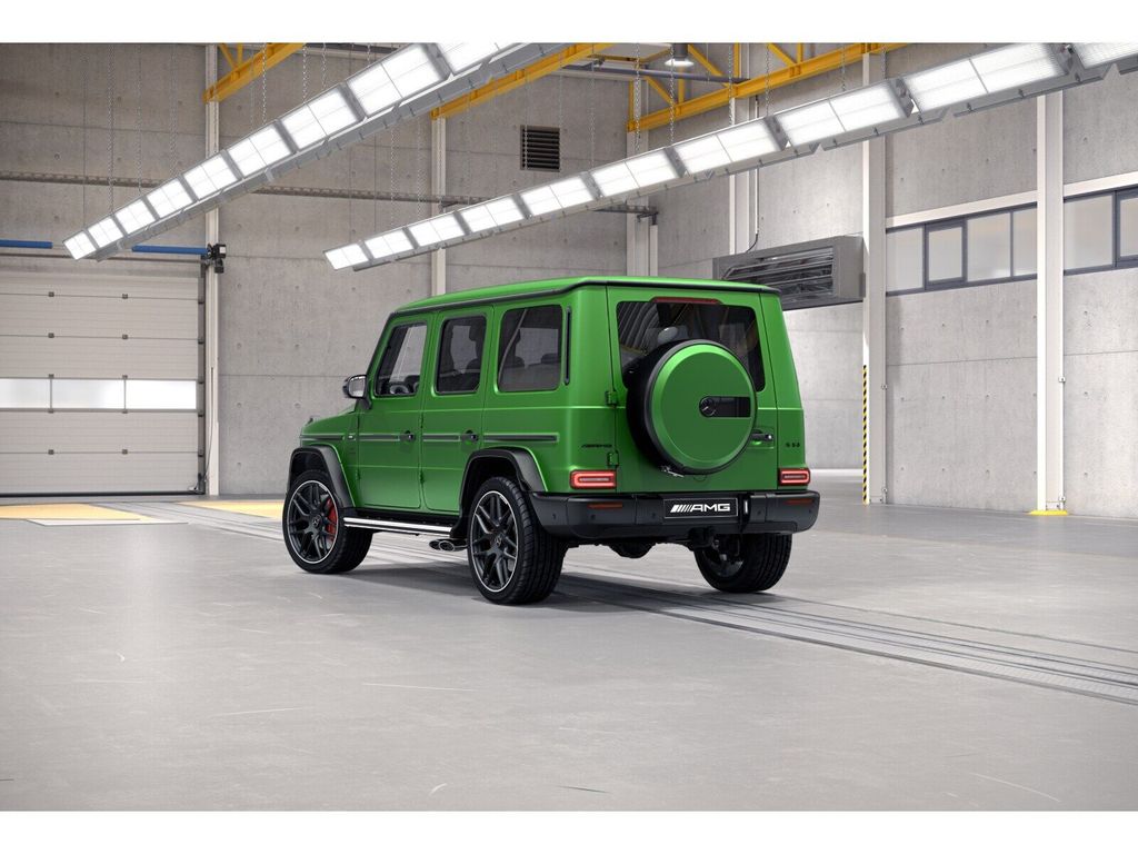 Mercedes-Benz G 63 AMG 2023 г. Зелёный, пробег 25000 км