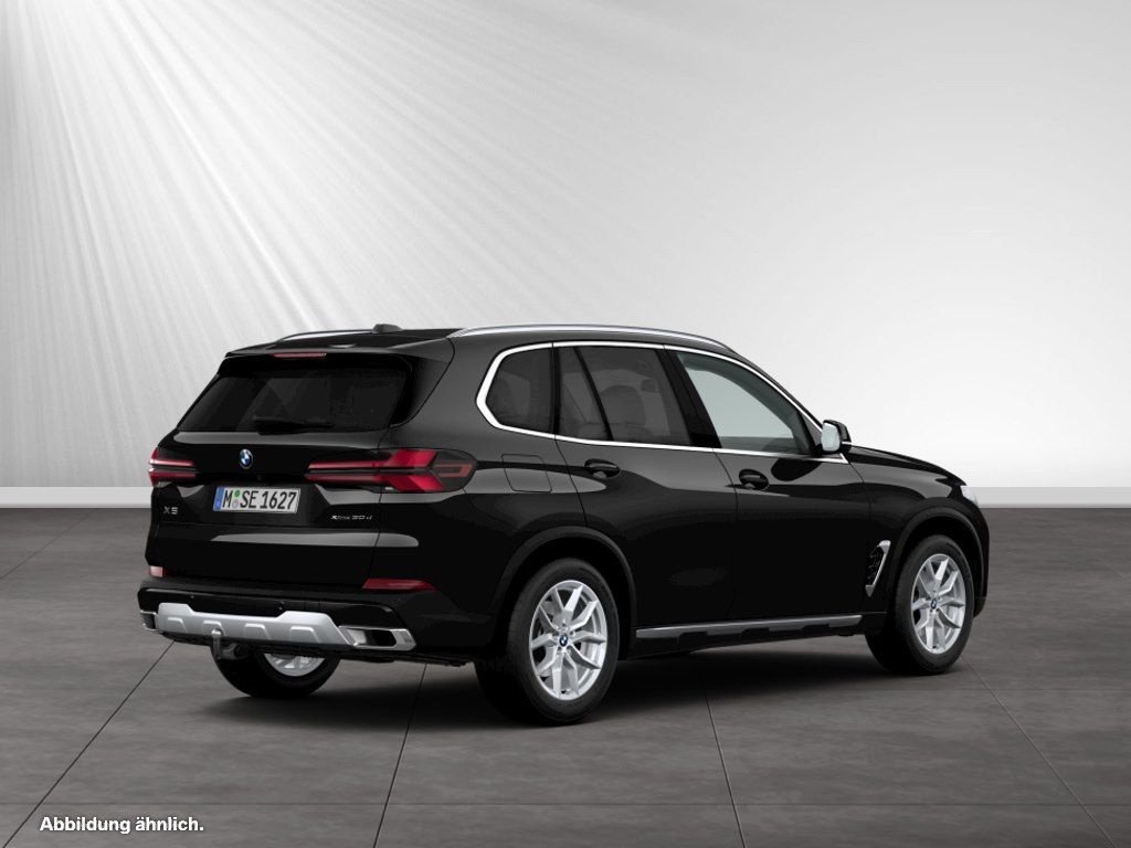 BMW X5 2025 г. Чёрный, пробег 19750 км