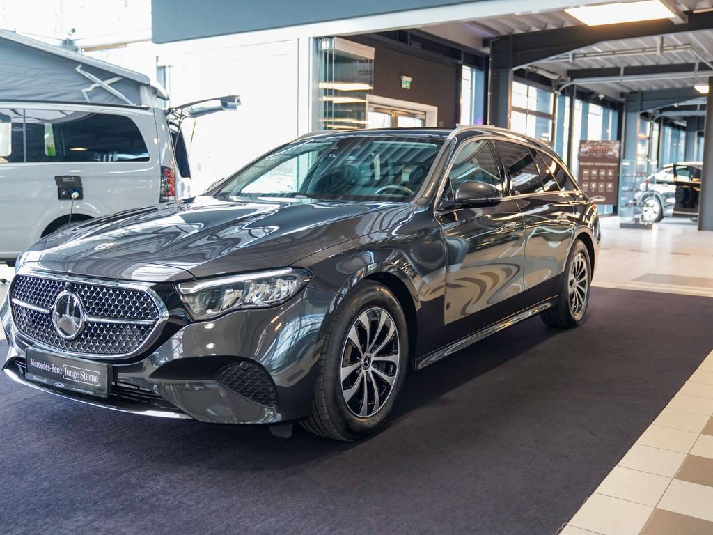 Mercedes-Benz E 220 2024 г. Серый, пробег 30783 км
