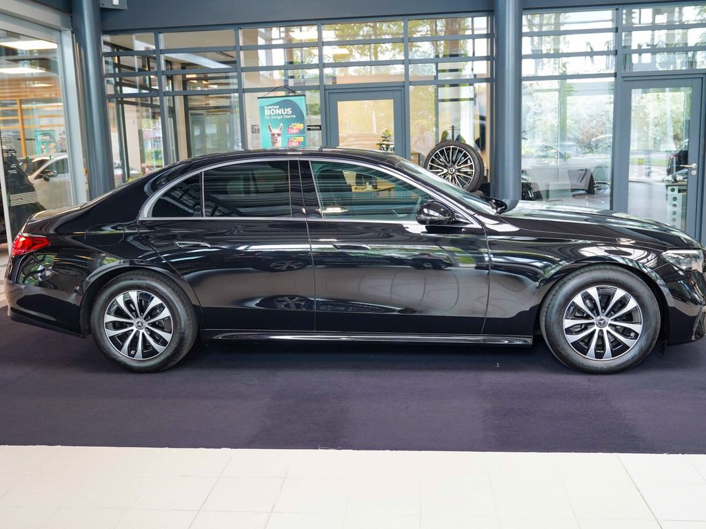 Mercedes-Benz E 220 2025 г. Чёрный, пробег 20515 км
