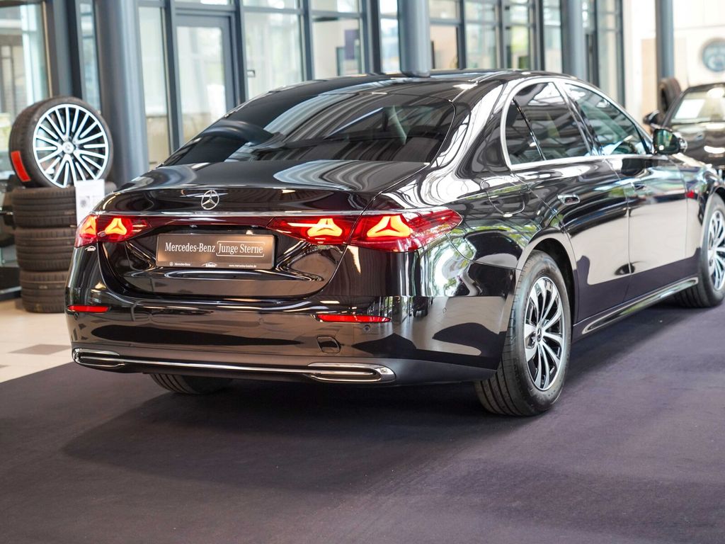 Mercedes-Benz E 220 2025 г. Чёрный, пробег 20515 км