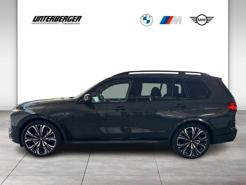 BMW X7 2024 г. Серый, пробег 49900 км