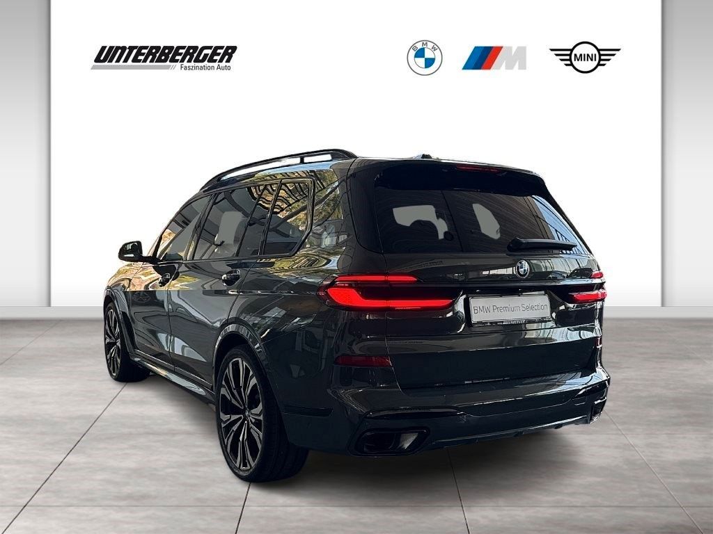 BMW X7 2024 г. Серый, пробег 49900 км