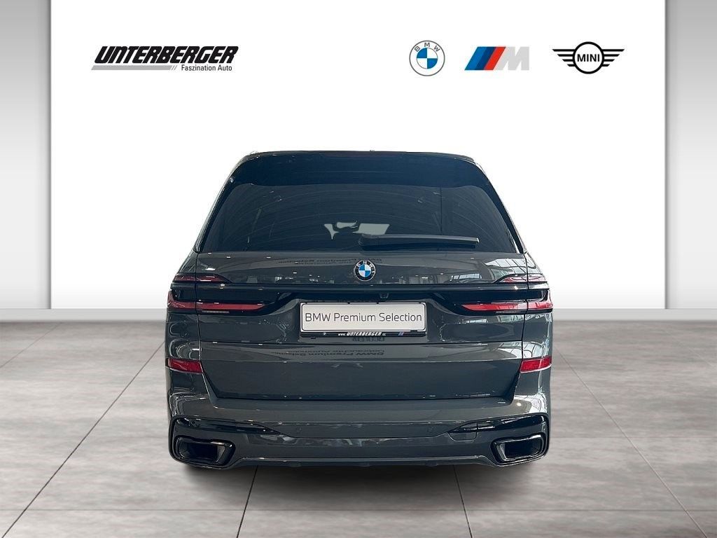 BMW X7 2024 г. Серый, пробег 49900 км