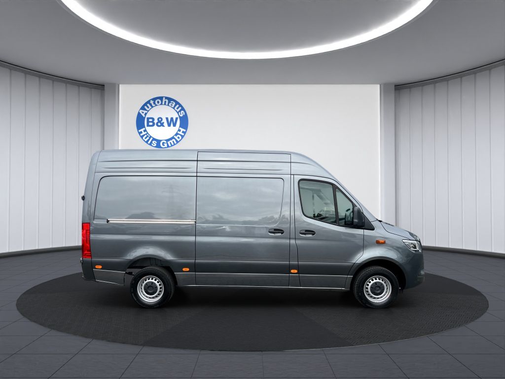 Mercedes-Benz SPRINTER 2024 г. Серый, пробег 44690 км