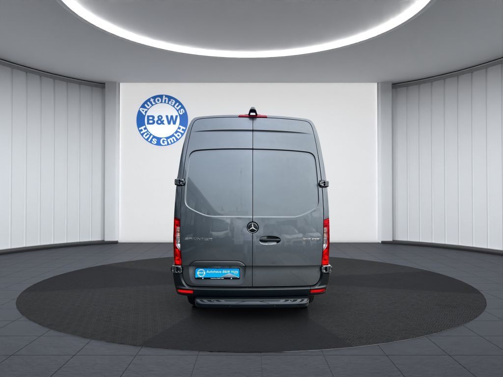 Mercedes-Benz SPRINTER 2024 г. Серый, пробег 44690 км