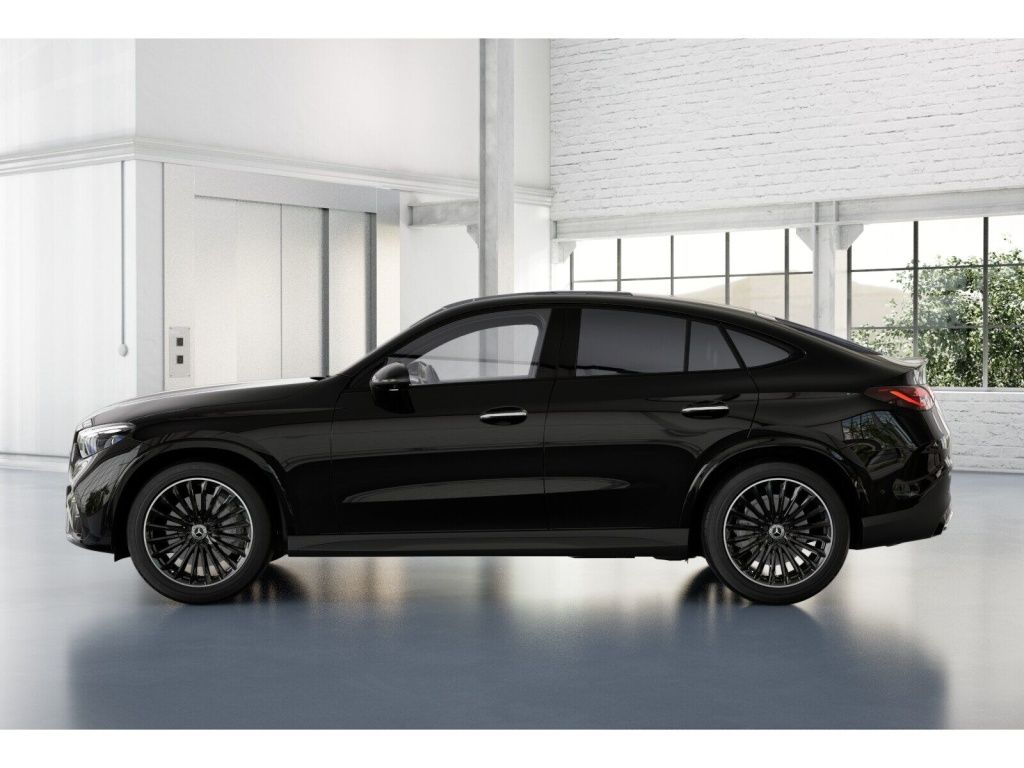 Mercedes-Benz GLC 300 2026 г. Чёрный, пробег 14500 км