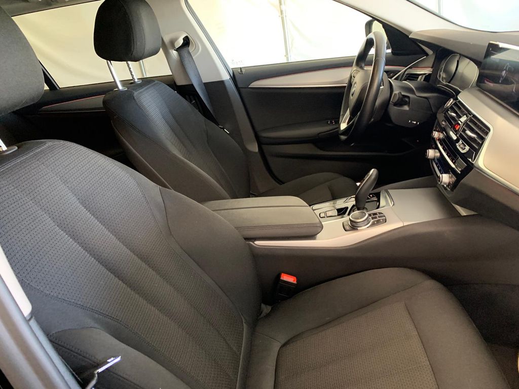 BMW 520 2021 г. Чёрный, пробег 49000 км