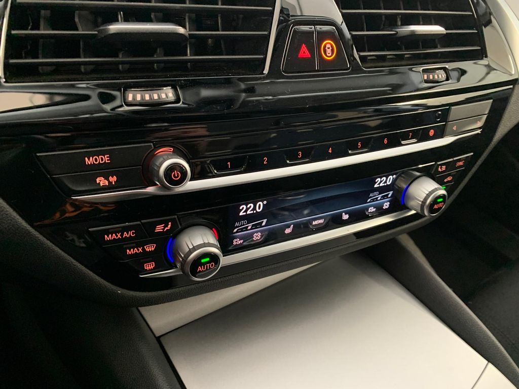 BMW 520 2021 г. Чёрный, пробег 49000 км