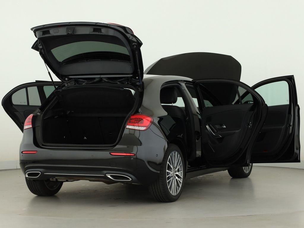 Mercedes-Benz A 200 2022 г. Чёрный, пробег 54997 км