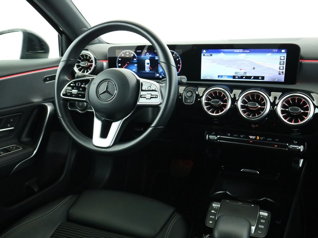 Mercedes-Benz A 200 2022 г. Чёрный, пробег 54997 км