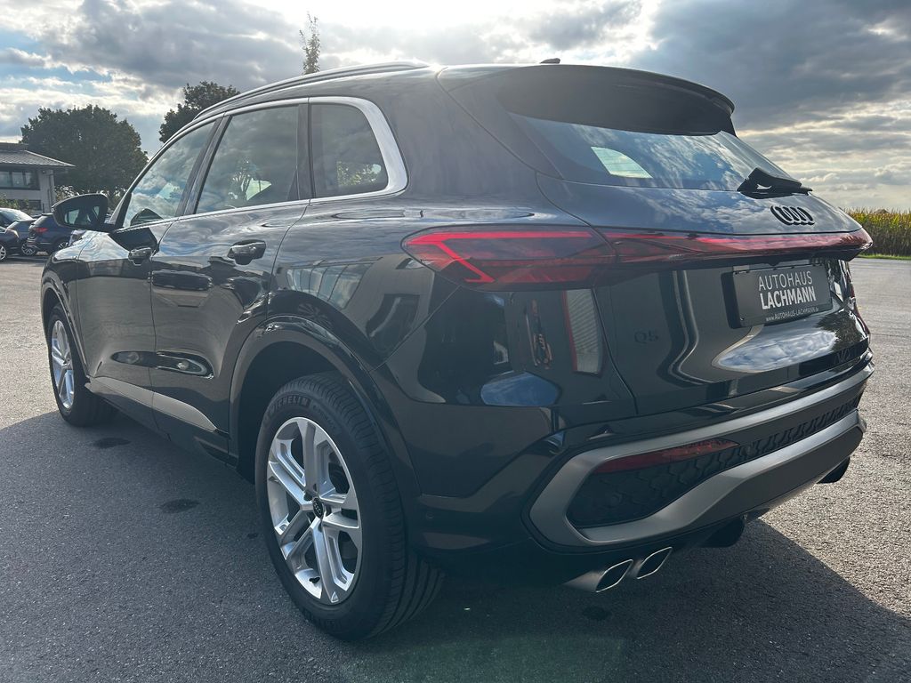 Audi Q5 2026 г. Чёрный, пробег 5500 км