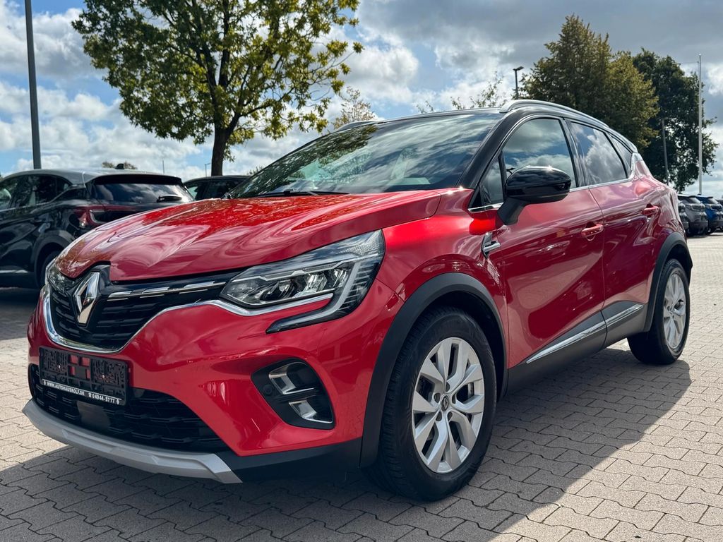 Renault Captur 2021 г. Красный, пробег 57600 км