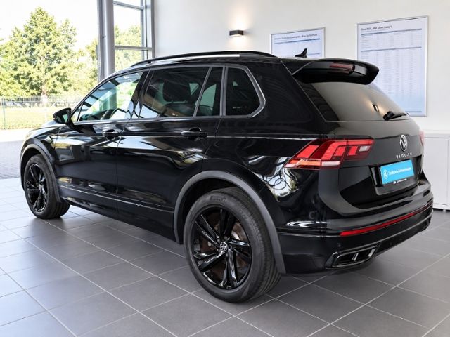 Volkswagen Tiguan 2022 г. Чёрный, пробег 44624 км