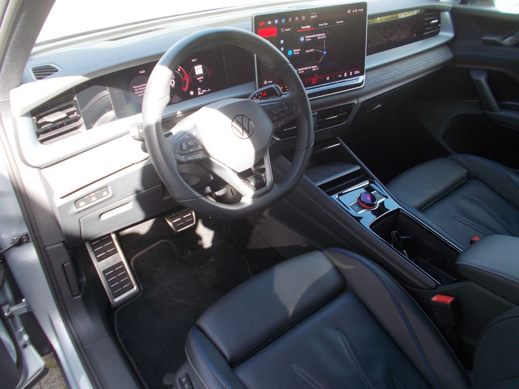 Volkswagen Tayron 2025 г. Серебристый, пробег 14050 км