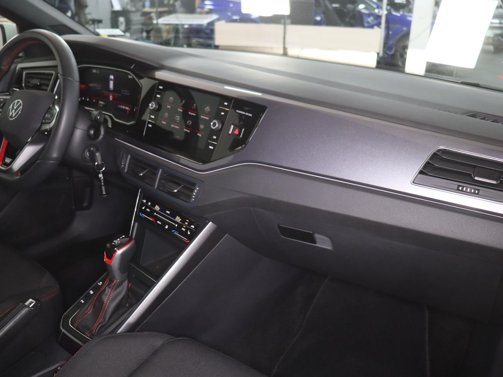 Volkswagen Polo 2025 г. Белый, пробег 29831 км