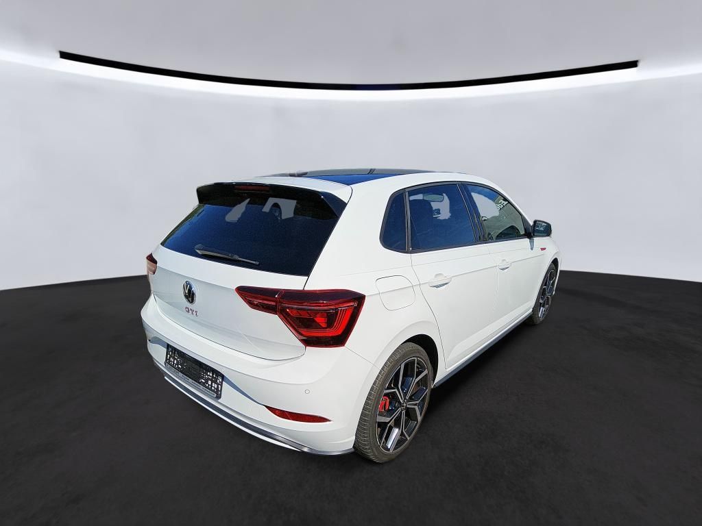Volkswagen Polo 2024 г. Белый, пробег 50334 км