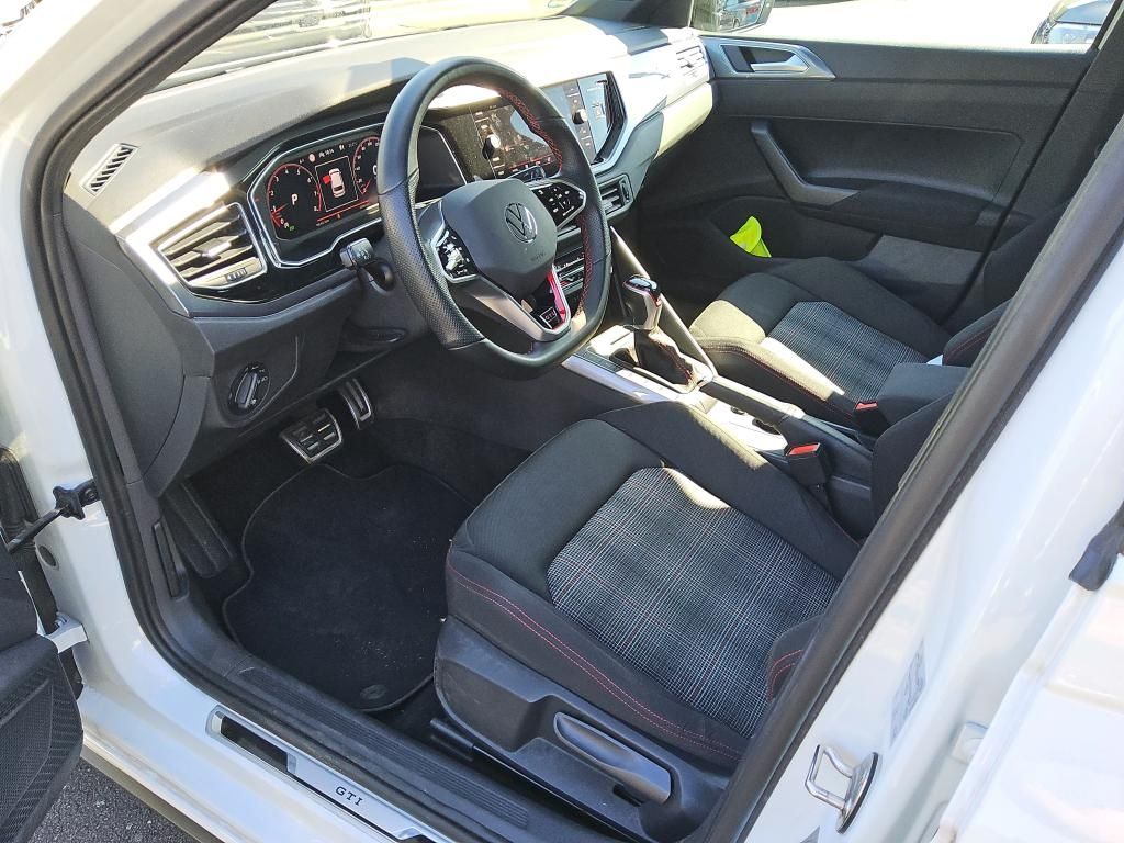Volkswagen Polo 2024 г. Белый, пробег 50334 км