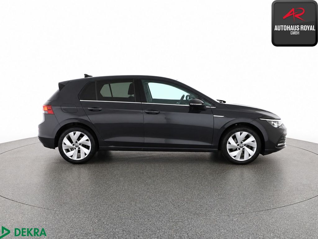Volkswagen Golf 2024 г. Серый, пробег 28081 км