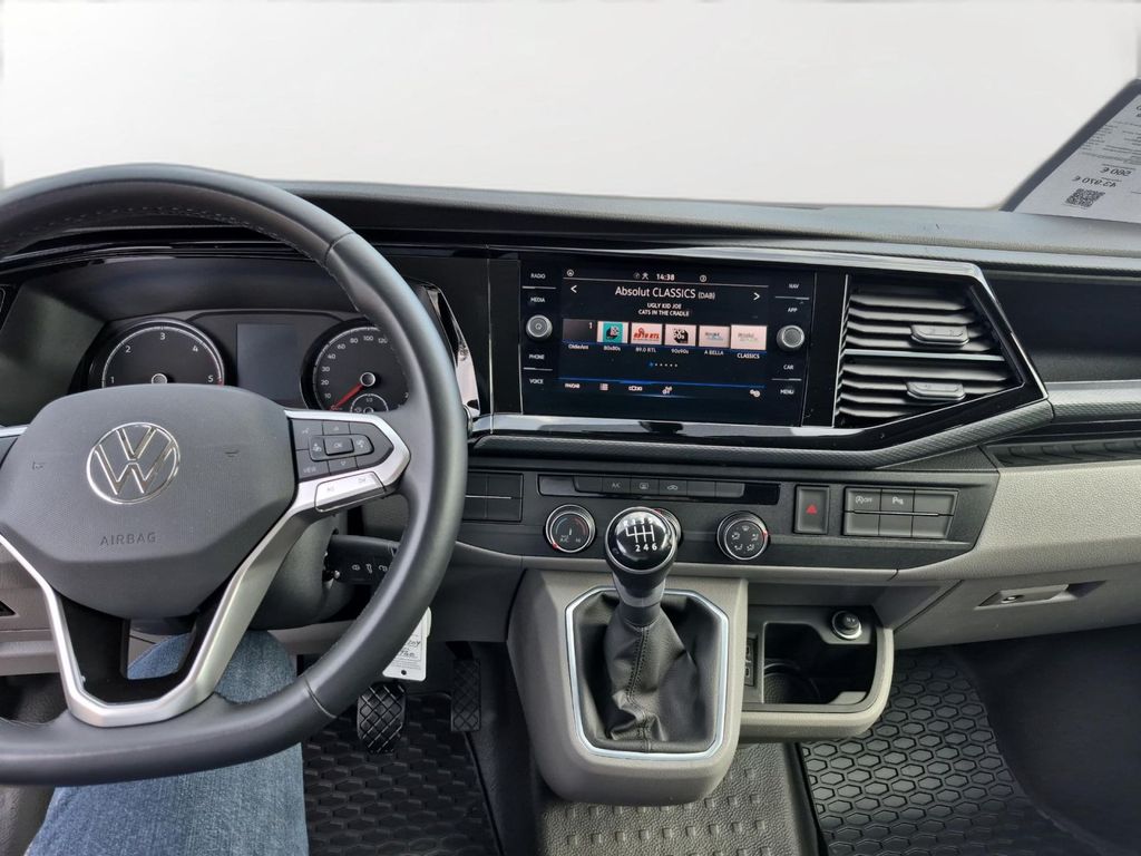 Volkswagen 8 series 2025 г. Белый, пробег 16600 км