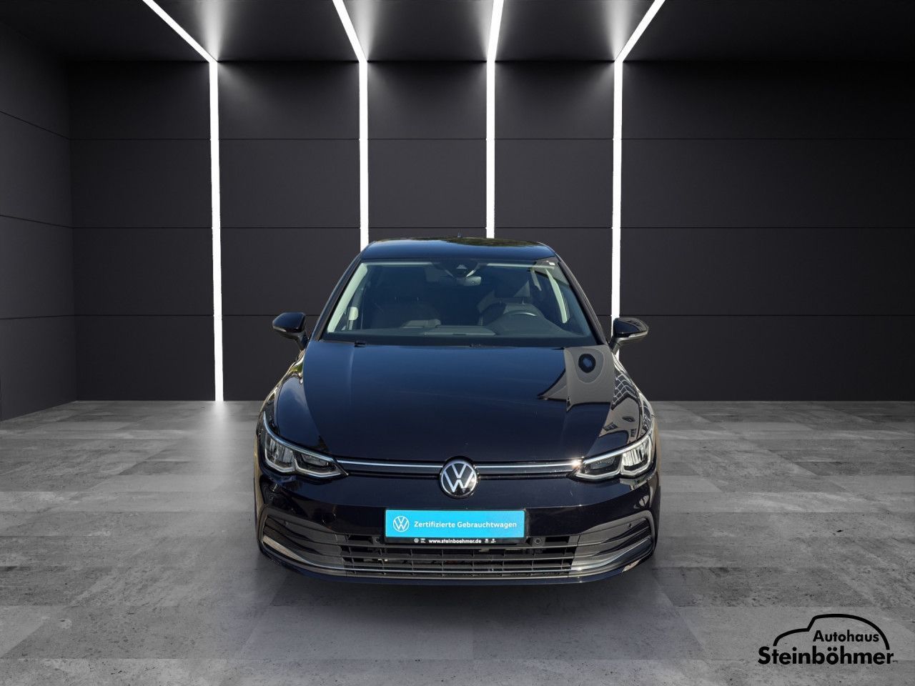 Volkswagen Golf 2023 г. Чёрный, пробег 53624 км