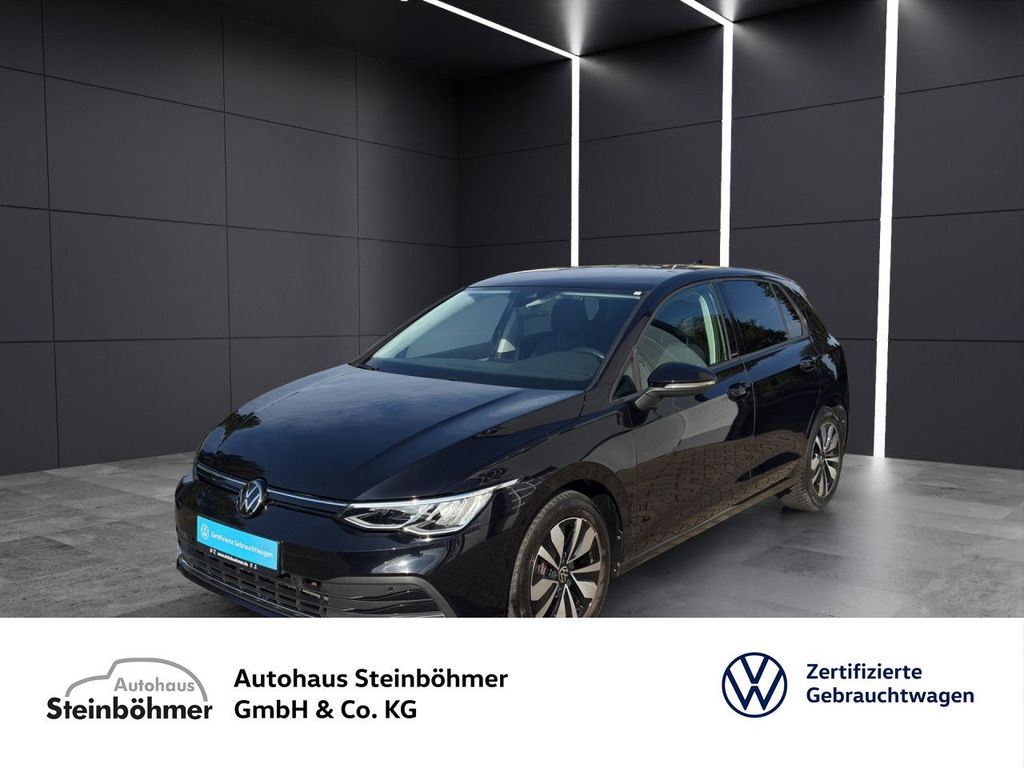 Volkswagen Golf 2023 г. Чёрный, пробег 53624 км