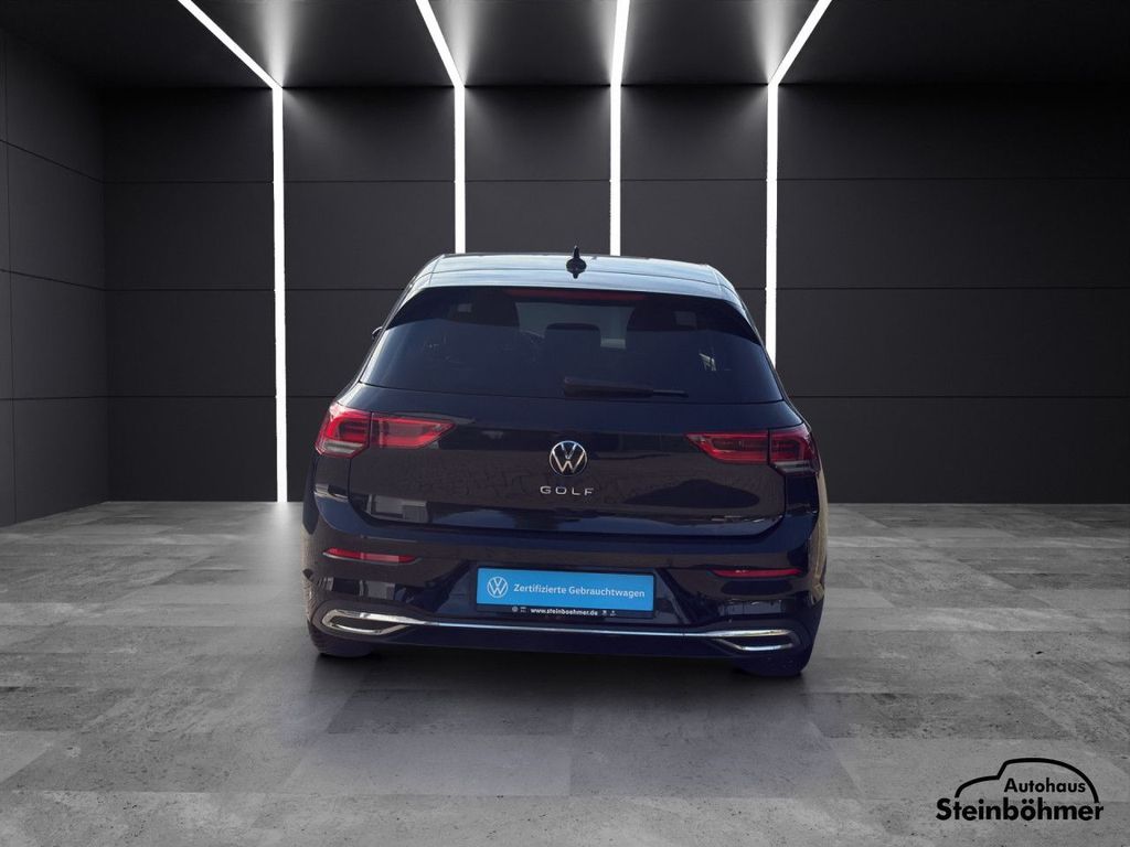 Volkswagen Golf 2023 г. Чёрный, пробег 53624 км