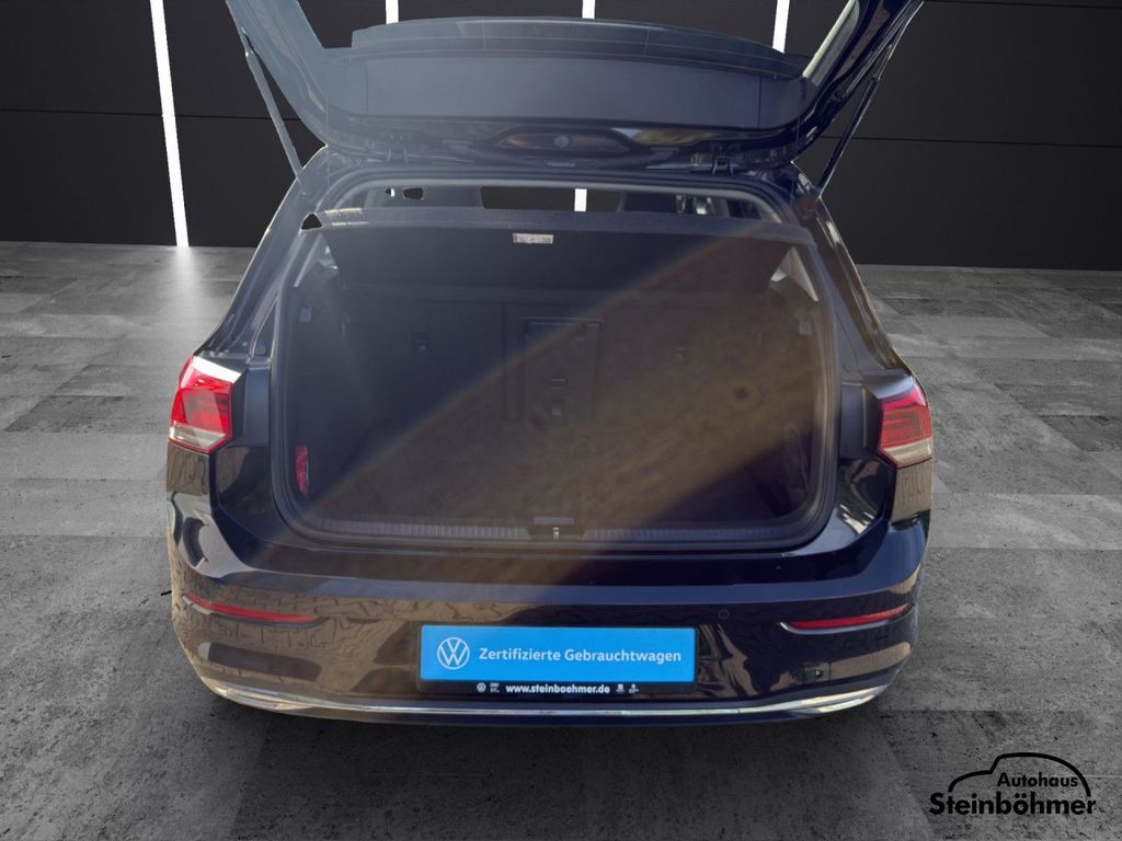 Volkswagen Golf 2023 г. Чёрный, пробег 53624 км