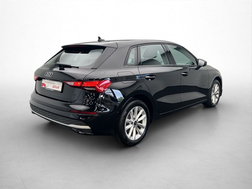 Audi A3 2024 г. Чёрный, пробег 33055 км