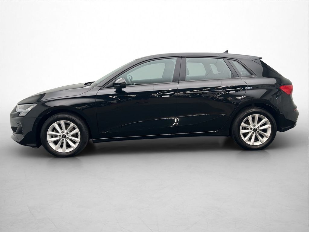 Audi A3 2024 г. Чёрный, пробег 33055 км