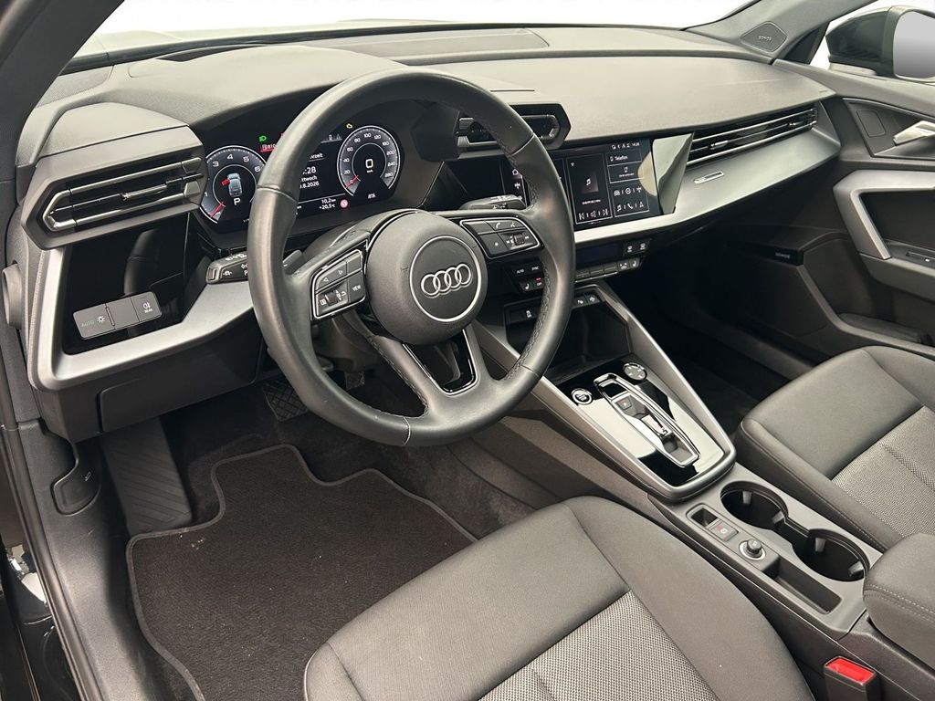 Audi A3 2024 г. Чёрный, пробег 33055 км