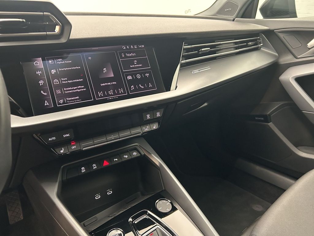 Audi A3 2024 г. Чёрный, пробег 33055 км