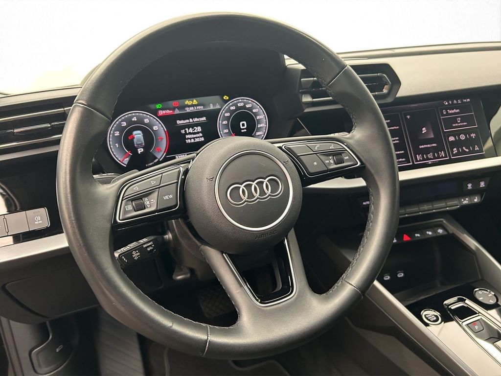 Audi A3 2024 г. Чёрный, пробег 33055 км
