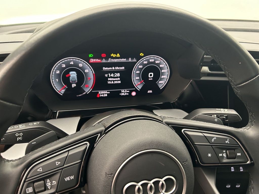 Audi A3 2024 г. Чёрный, пробег 33055 км