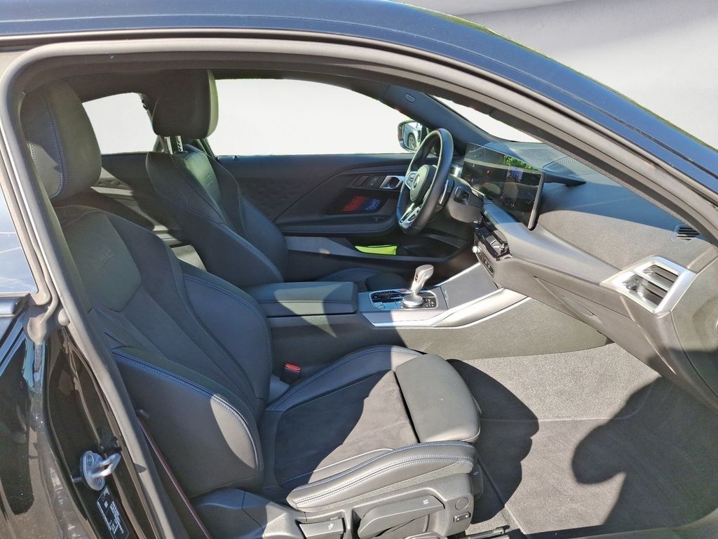 BMW M2 2025 г. Чёрный, пробег 51662 км