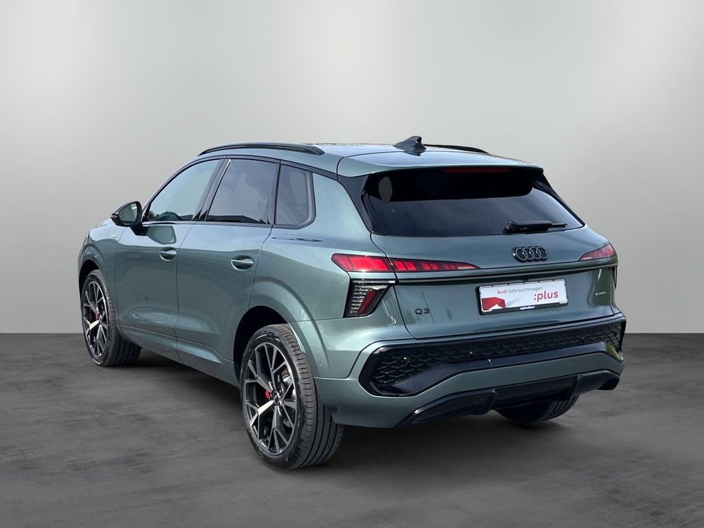 Audi Q3 2026 г. Зелёный, пробег 14000 км