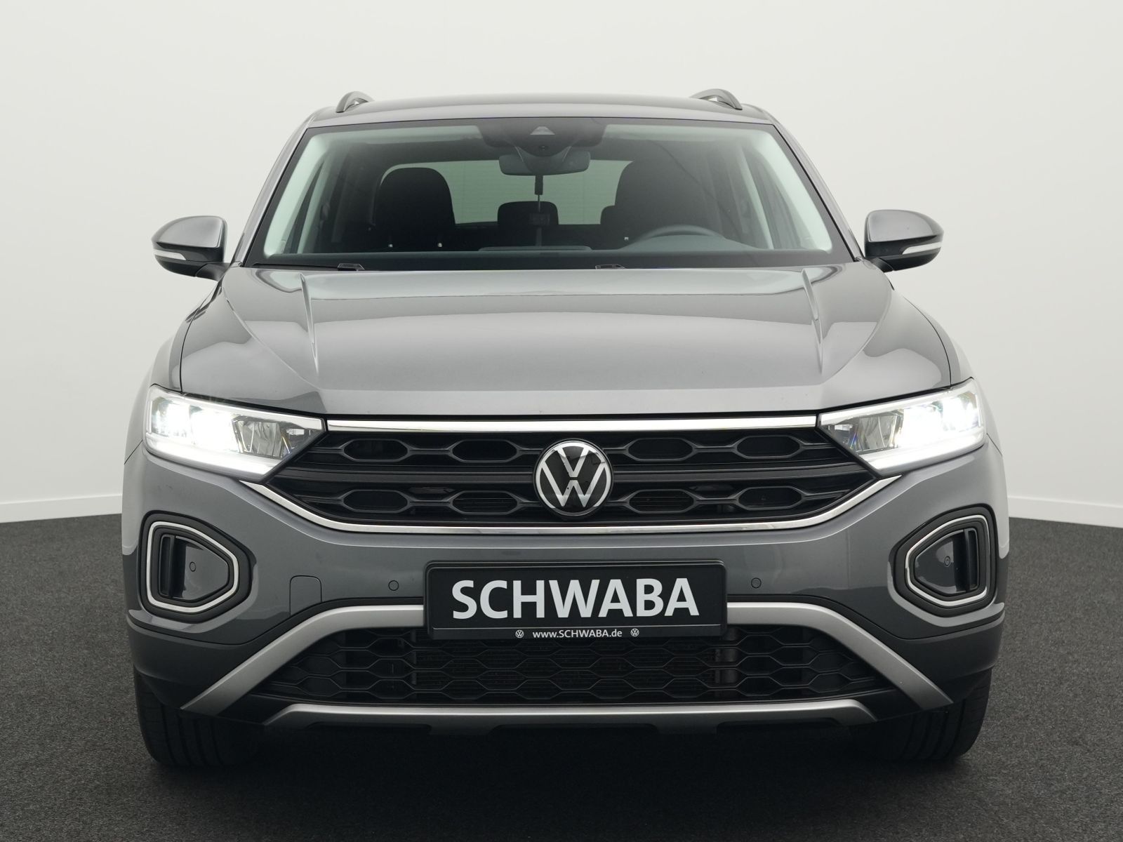 Volkswagen T-Roc 2023 г. Серый, пробег 39300 км