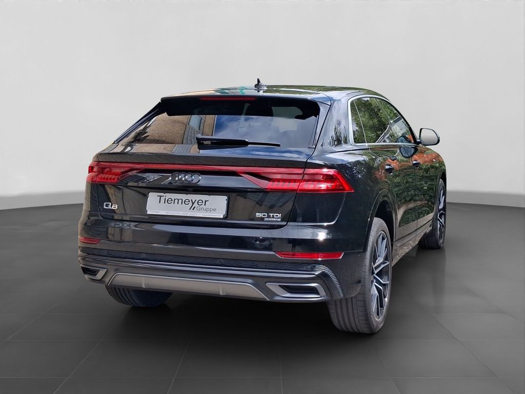 Audi Q8 2023 г. Чёрный, пробег 38736 км