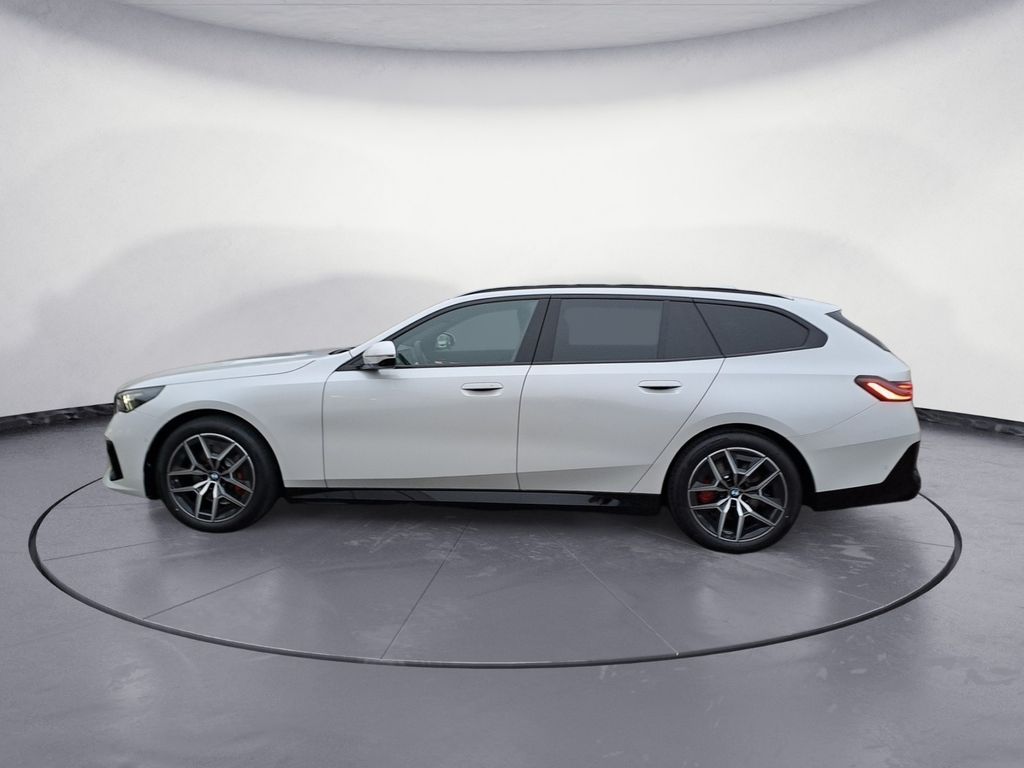 BMW 520 2026 г. Белый, пробег 11500 км