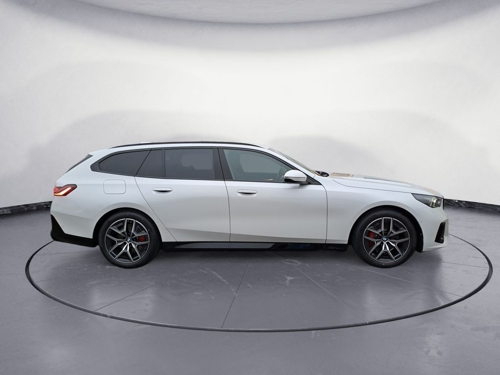 BMW 520 2026 г. Белый, пробег 11500 км