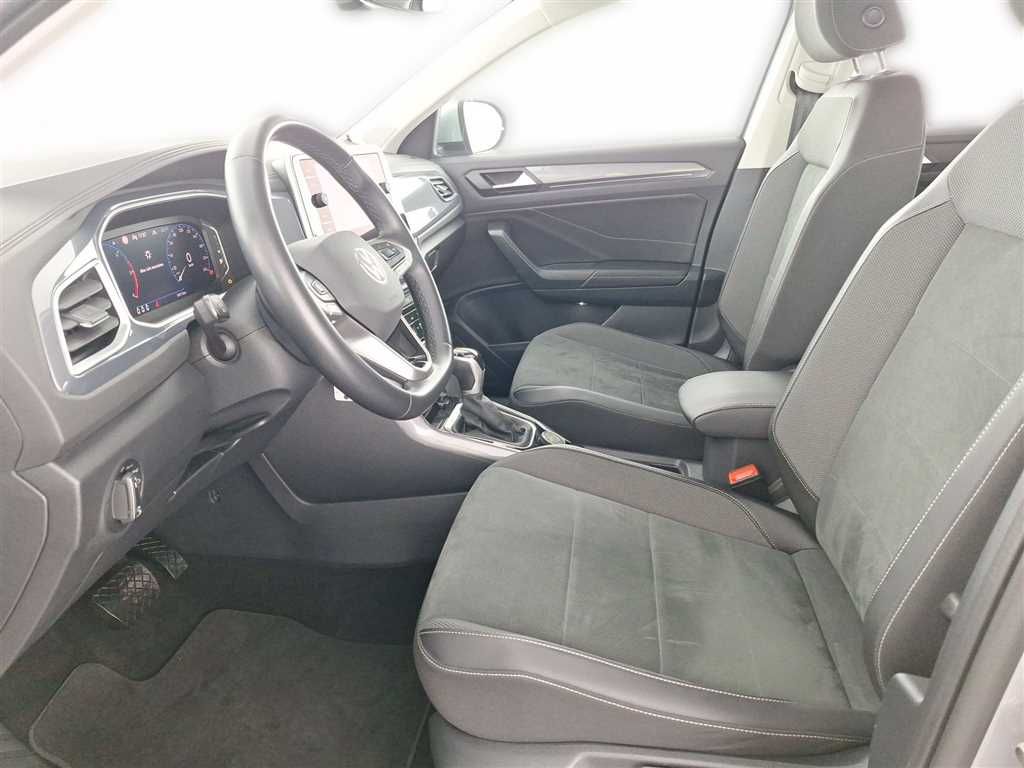 Volkswagen T-Roc 2023 г. Серебристый, пробег 39008 км