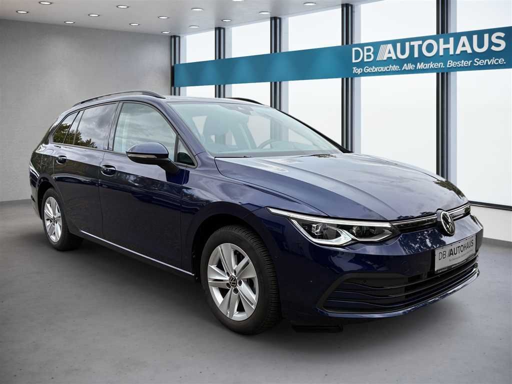 Volkswagen Golf 2024 г. Синий, пробег 40277 км