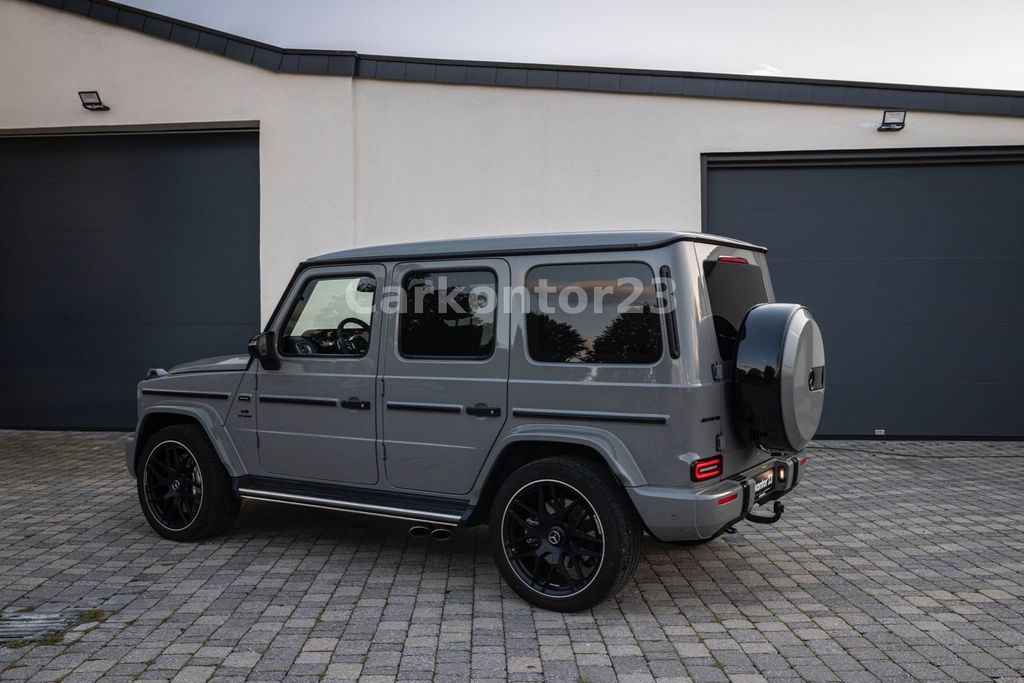 Mercedes-Benz G 63 AMG 2023 г. Серый, пробег 54900 км