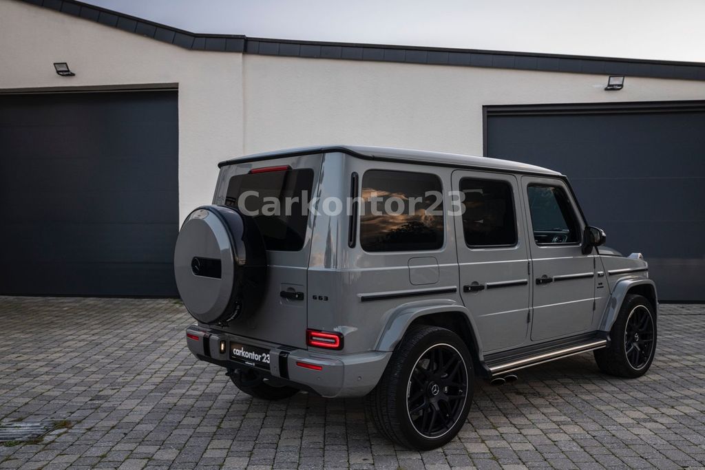 Mercedes-Benz G 63 AMG 2023 г. Серый, пробег 54900 км