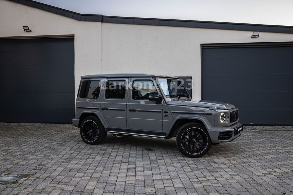 Mercedes-Benz G 63 AMG 2023 г. Серый, пробег 54900 км