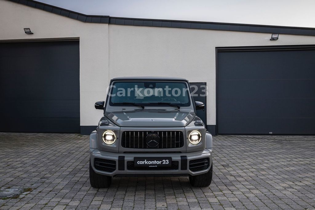 Mercedes-Benz G 63 AMG 2023 г. Серый, пробег 54900 км
