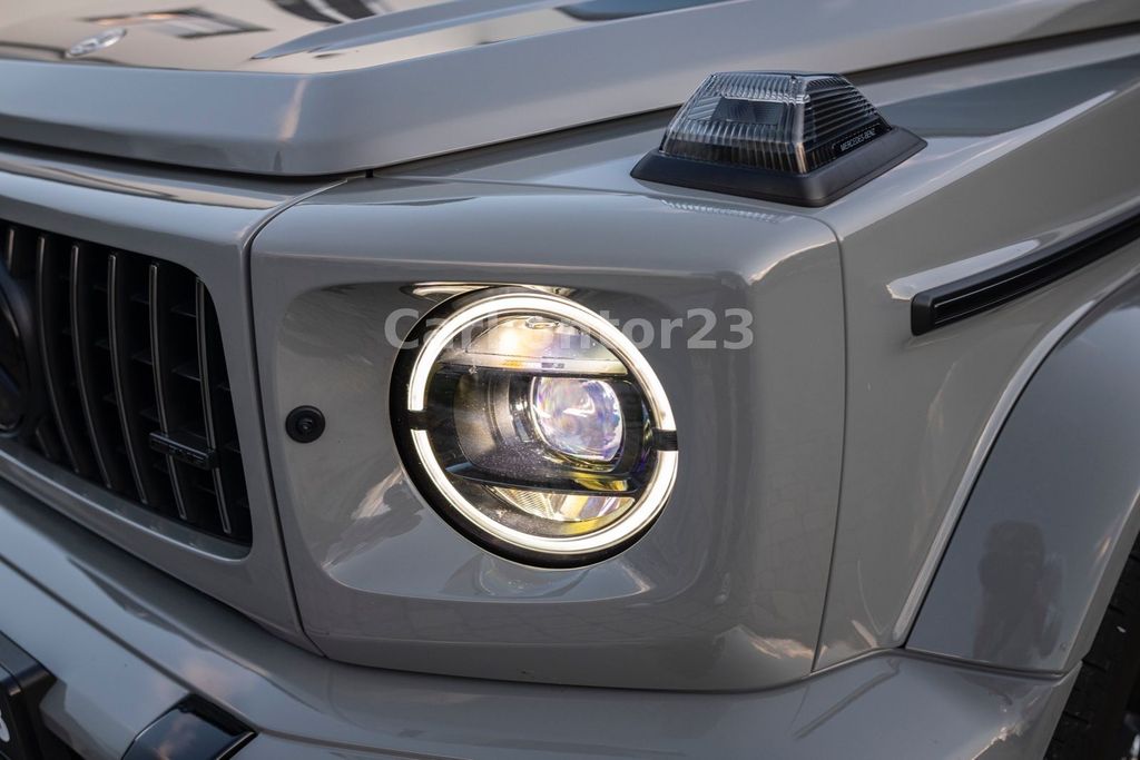 Mercedes-Benz G 63 AMG 2023 г. Серый, пробег 54900 км