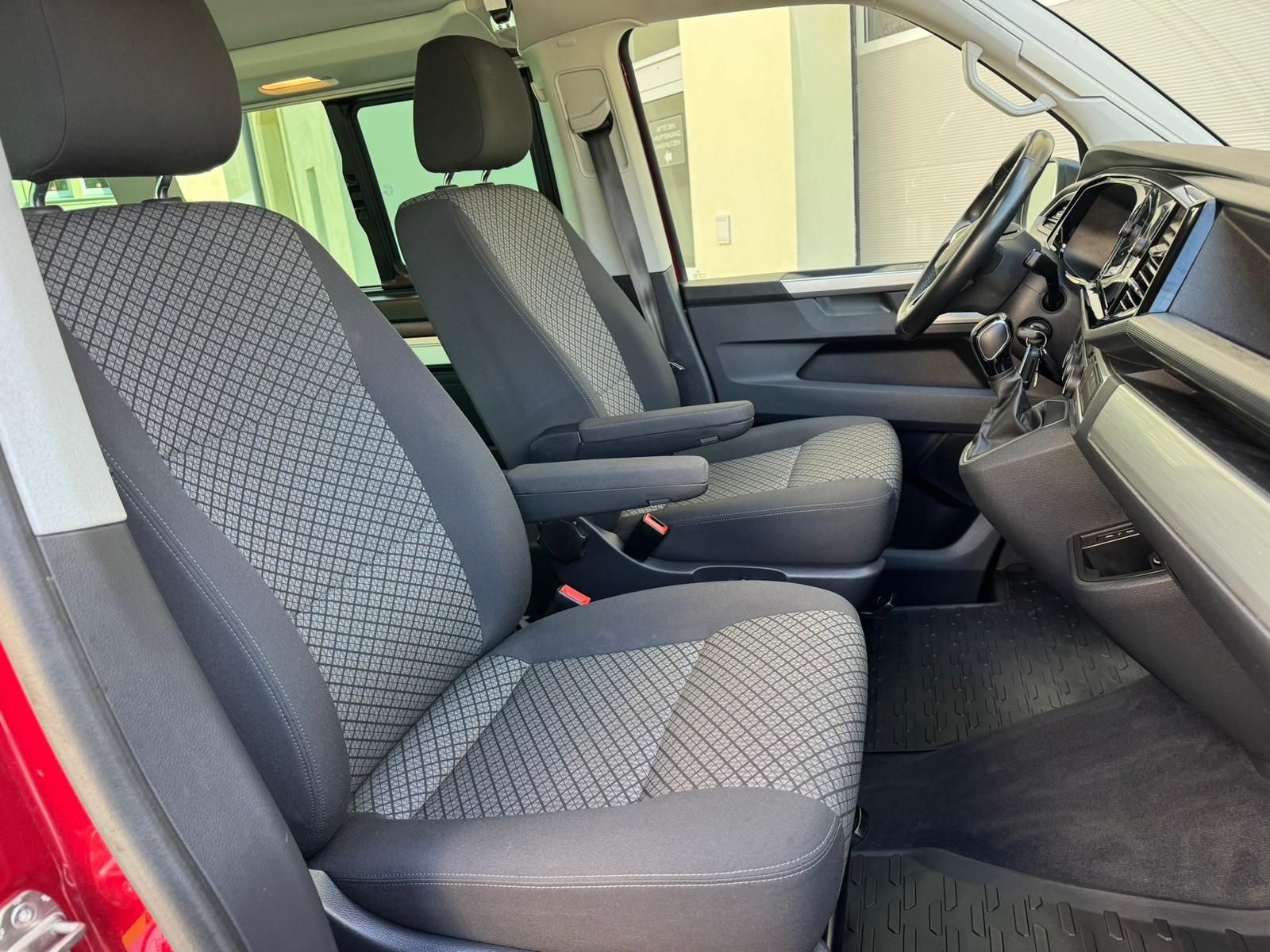 Volkswagen T6 CALIFORNIA 2024 г. Красный, пробег 58903 км