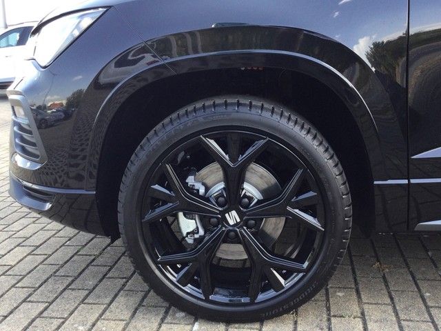 SEAT Ateca 2022 г. Чёрный, пробег 52000 км